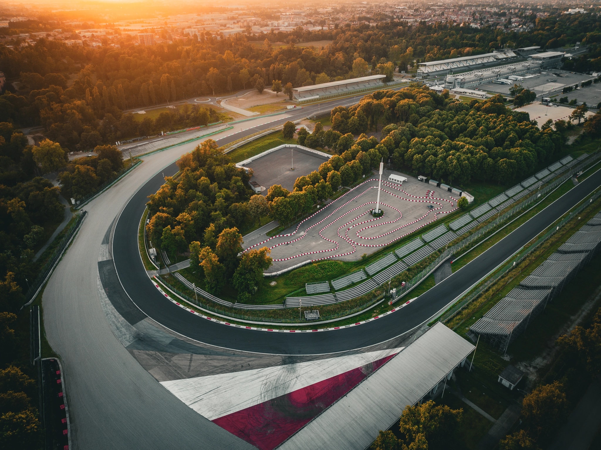 Monza x Wizards